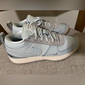 Nike Moss Point Blue and White High-Tops